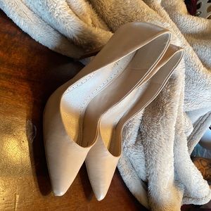 Charles by Charles David Tan Heels! Size 8 Like new